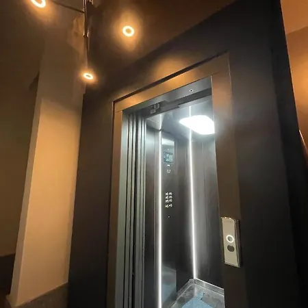 In Centro Charme Appartaments 아파트 토리노